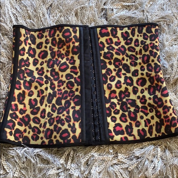 None Accessories - Waist train Leopard print🌺